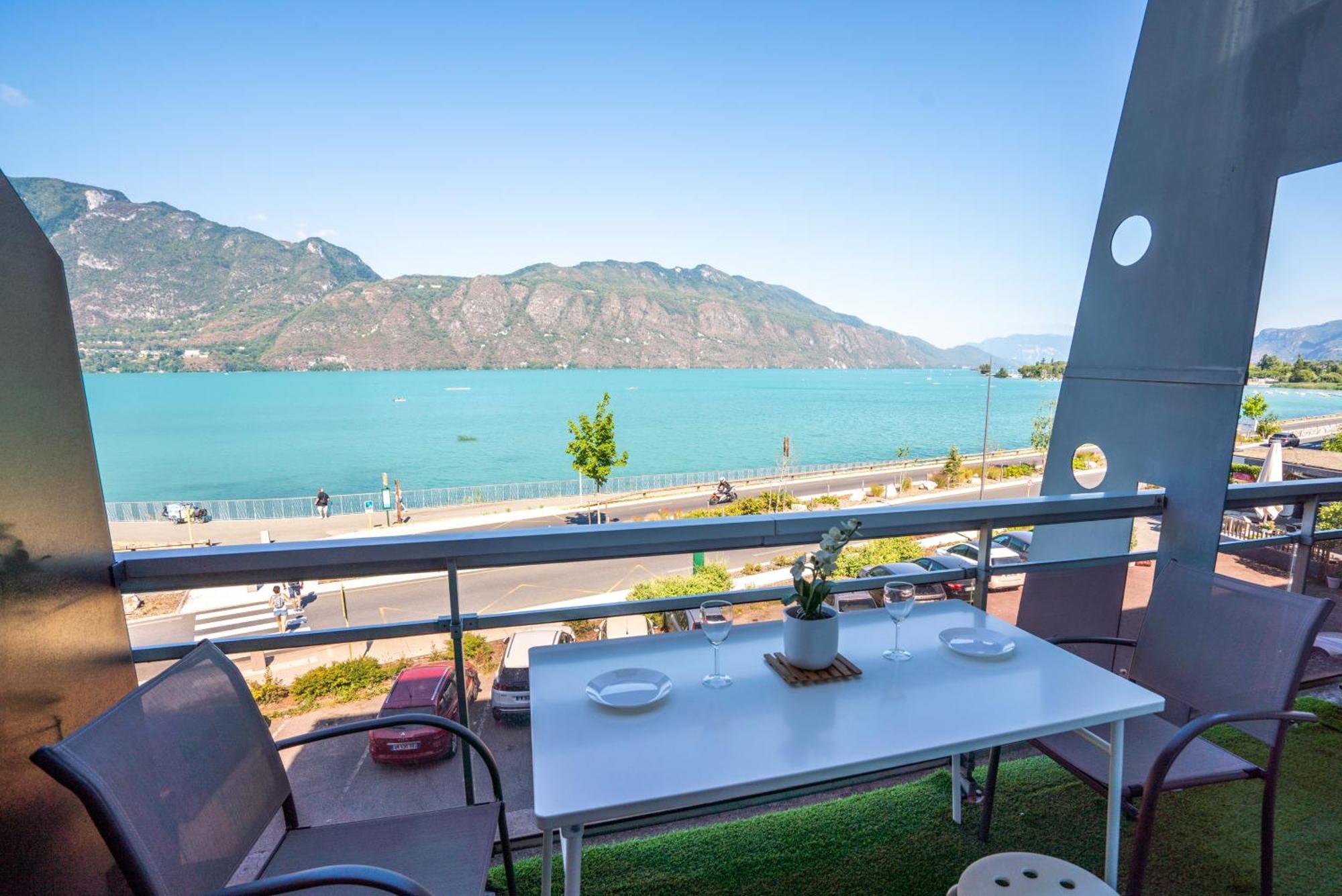 Cabana & Fenetre Sur Lac - Terrasse & Parking Tresserve 外观 照片